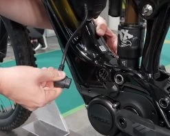 Magasin D'Équipement De Vélo -Magasin D'Équipement De Vélo giant energypak plus range extender 250 wh batteire additionnelle 3840x2160