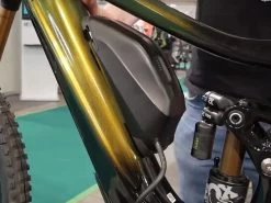 Giant - Batterie Additionnelle EnergyPak Plus 250 Wh -Magasin D'Équipement De Vélo giant energypak plus range extender 250 wh port de charge 3840x2160